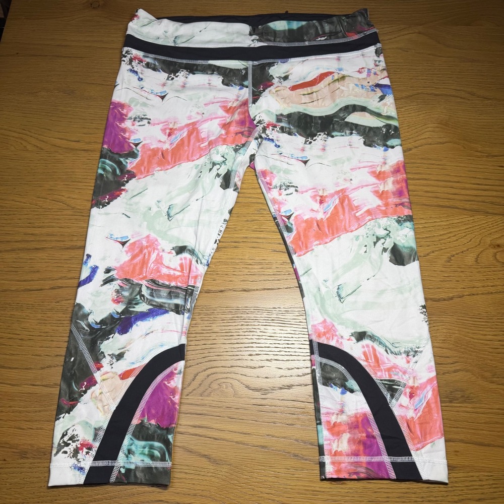 Lululemon Run Inspire Crop II Full On Luxtreme Pigment Wave Multi Black Size 12